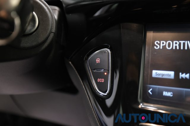 OPEL Corsa usata, con Luci diurne