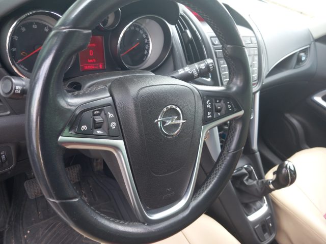OPEL Zafira Tourer usata, con Alzacristalli elettrici