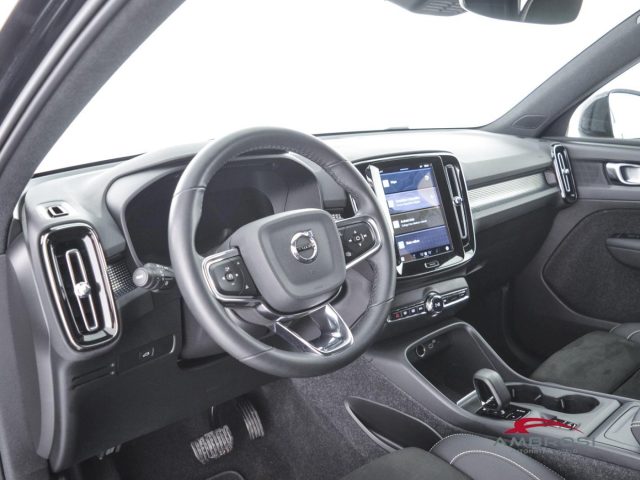 VOLVO XC40 usata 7