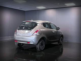 LANCIA Ypsilon usata, con Autoradio