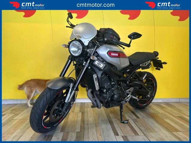 YAMAHA XSR 900 usata 7