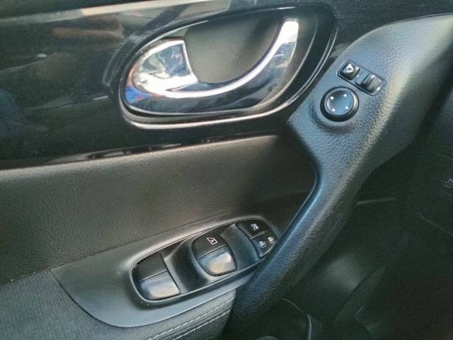 NISSAN Qashqai usata, con Controllo automatico clima