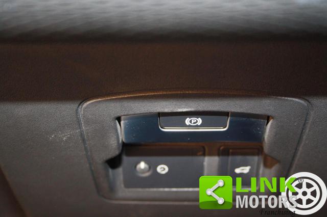 LAND ROVER Range Rover Velar usata, con Specchietto retrovisore con funzione antiabbagliamento