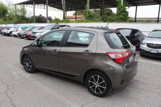 TOYOTA Yaris usata, con Telecamera per parcheggio assistito