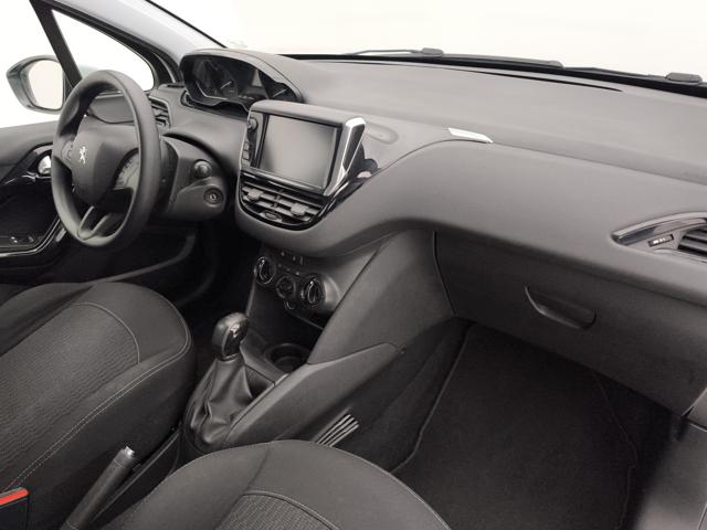 PEUGEOT 208 usata, con Hill holder