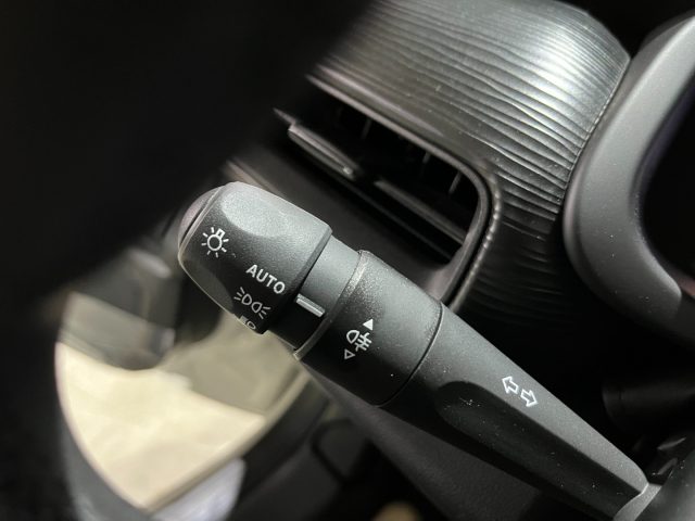 JEEP Avenger usata, con Portellone posteriore elettrico