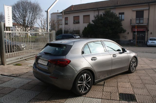 MERCEDES-BENZ A 200 usata, con Chiusura centralizzata