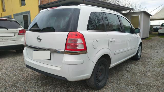 OPEL Zafira usata, con Airbag laterali