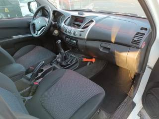 MITSUBISHI L200 usata, con Controllo automatico clima