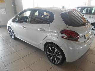 PEUGEOT 208 usata, con Antifurto