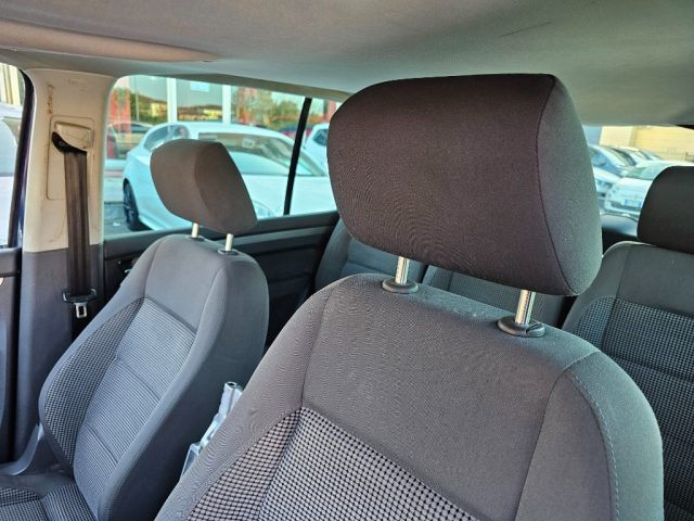 VOLKSWAGEN Touran usata 34