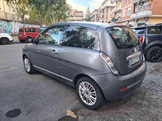 LANCIA Ypsilon usata, con Autoradio