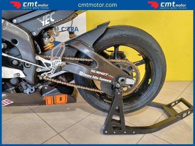 YAMAHA YZF R6 usata 7