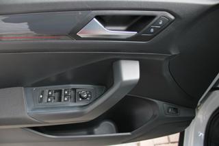 VOLKSWAGEN T-Roc usata, con Chiusura centralizzata