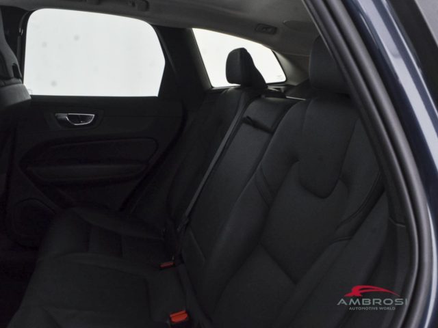 VOLVO XC60 usata 9