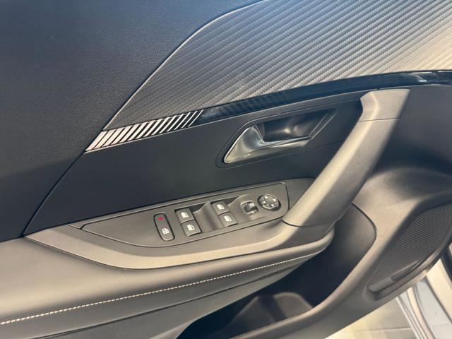 PEUGEOT 2008 usata, con Boardcomputer