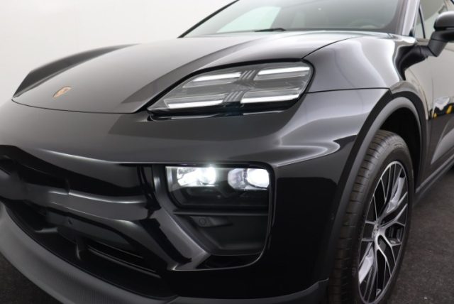 PORSCHE Macan usata, con Boardcomputer