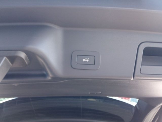 LAND ROVER Range Rover Evoque usata, con Portellone posteriore elettrico