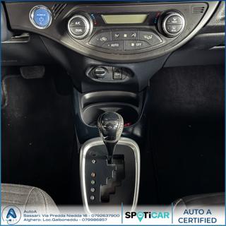 TOYOTA Yaris usata 21