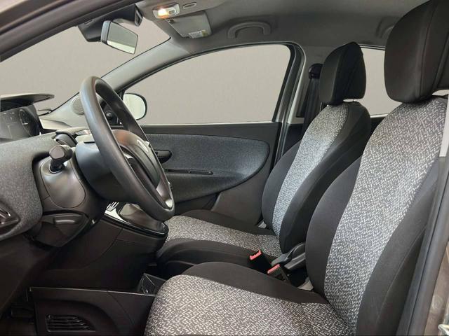 LANCIA Ypsilon usata, con ESP