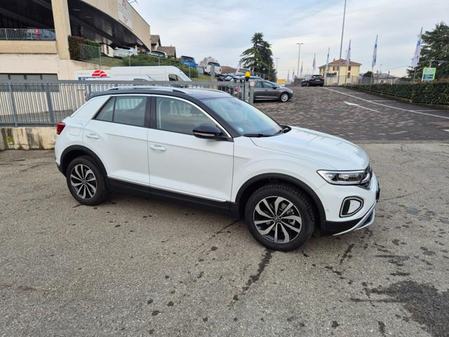 VOLKSWAGEN T-Roc usata, con Autoradio