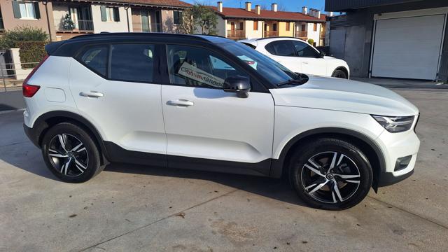VOLVO XC40 usata, con Autoradio