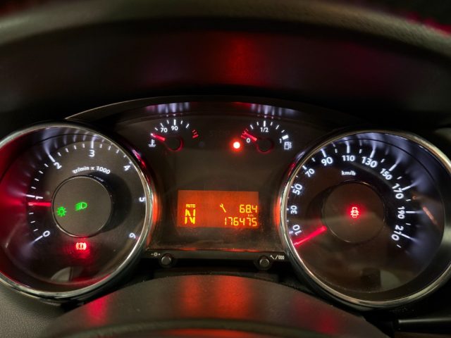 PEUGEOT 3008 usata, con Cruise Control