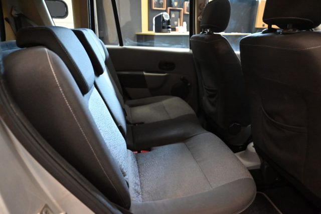 RENAULT Grand Modus usata 73