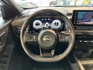 NISSAN Qashqai usata, con Fari LED