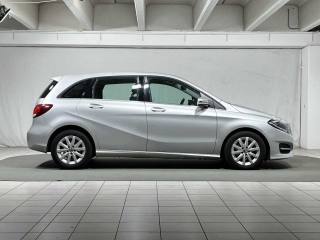 MERCEDES-BENZ B 200 usata, con Chiusura centralizzata