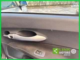 TOYOTA Auris usata, con Chiusura centralizzata senza chiave