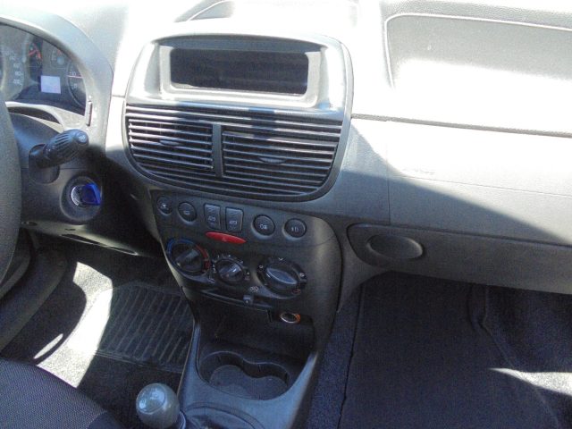 FIAT Punto usata 26