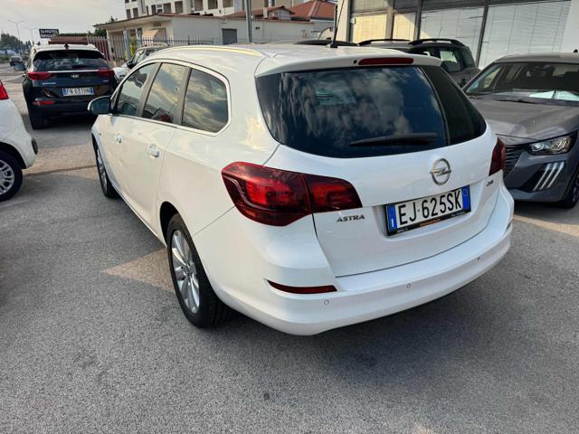 OPEL Astra usata, con Servosterzo