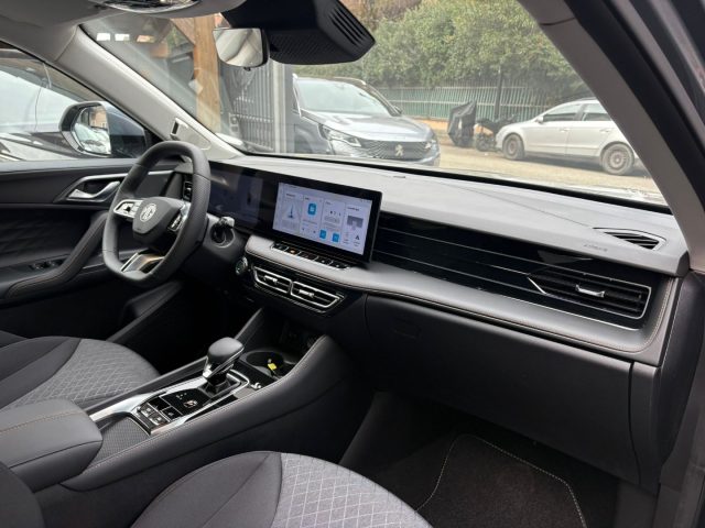 MG HS usata, con Boardcomputer