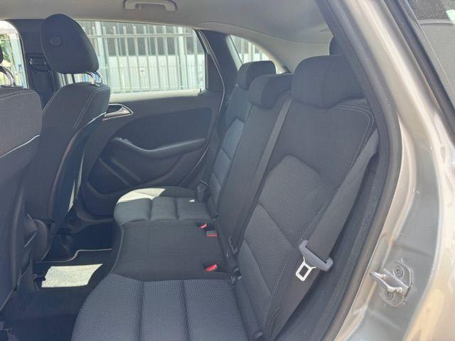 MERCEDES-BENZ B 180 usata, con Boardcomputer
