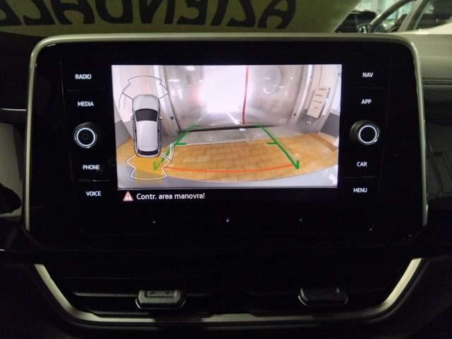 VOLKSWAGEN T-Roc usata, con Autoradio digitale