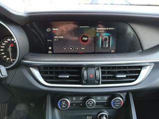 ALFA ROMEO Stelvio usata, con Controllo automatico clima