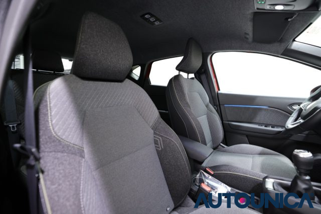 RENAULT Captur usata 46