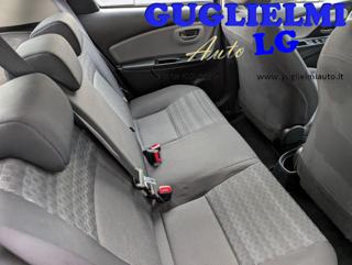 TOYOTA Yaris usata, con Specchietti laterali elettrici