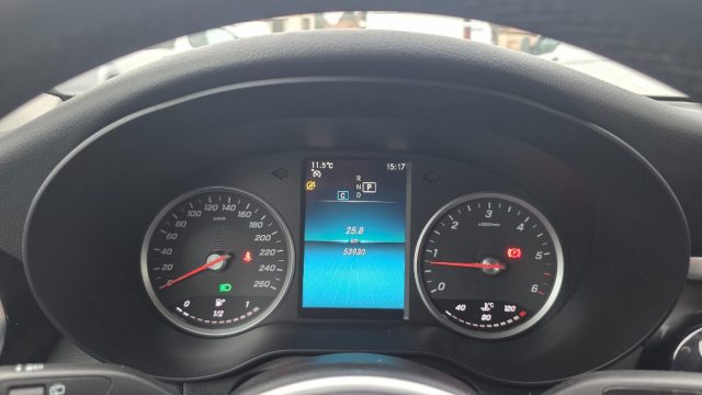 MERCEDES-BENZ GLC 200 usata, con Autoradio digitale