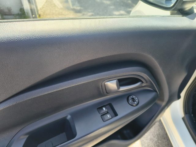 KIA Rio usata, con Controllo automatico clima