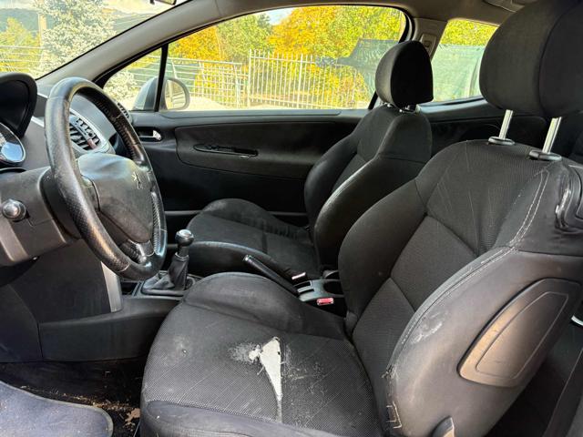 PEUGEOT 207 usata, con Boardcomputer