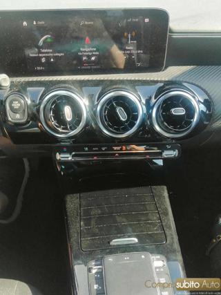 MERCEDES-BENZ CLA 180 usata, con Cerchi in lega