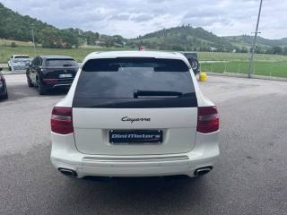 PORSCHE Cayenne usata, con Autoradio