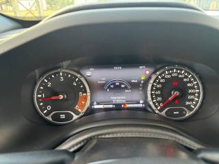 JEEP Renegade usata, con USB