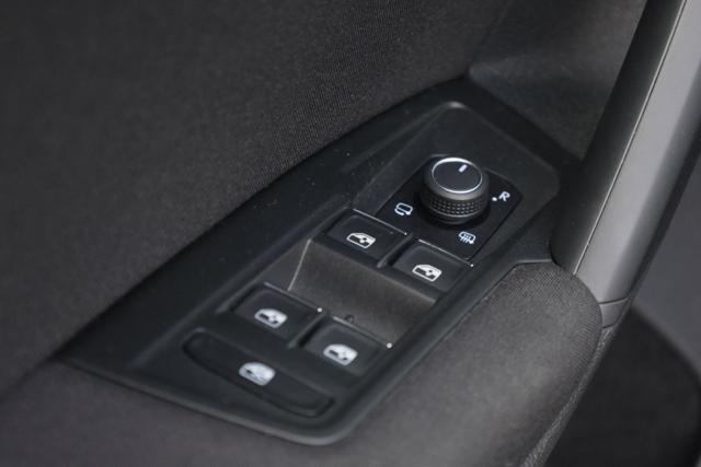 VOLKSWAGEN Tiguan usata, con Volante in pelle