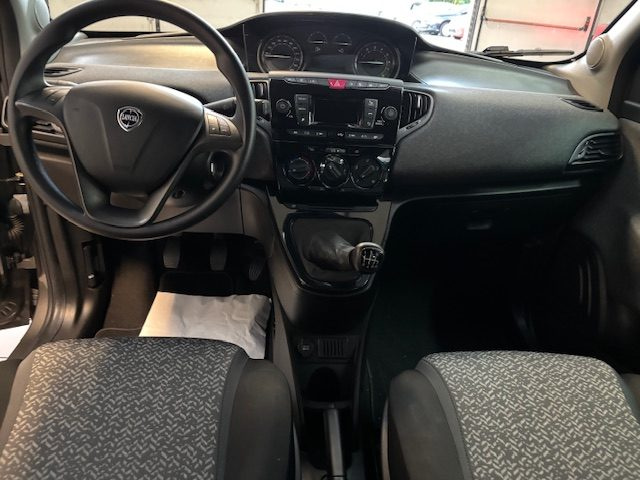LANCIA Ypsilon usata, con Airbag testa