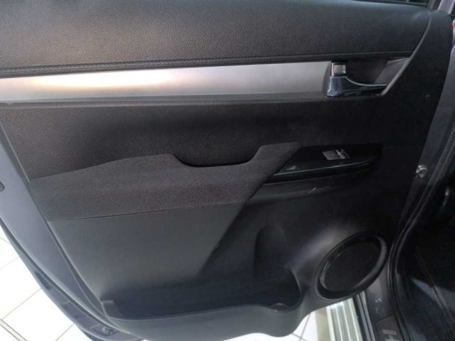 TOYOTA Hilux usata, con Sistema di navigazione