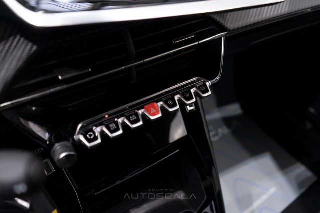 PEUGEOT 208 usata, con Touch screen