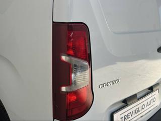OPEL Combo usata, con Fari direzionali
